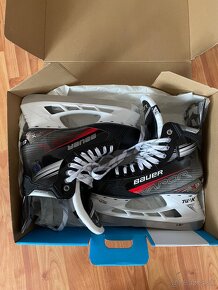 Predám hokejové korčule Bauer Vapor X3 – Použité iba 1x - 2