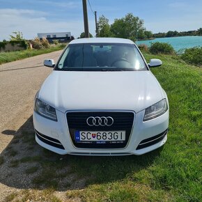 Predám Audi A3 Sportback 1.6 TDI 105k DPF Ambiente - 2