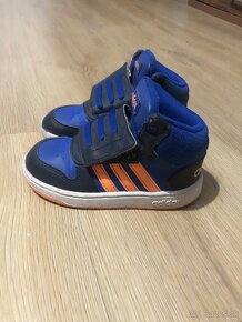 Chlapčenské Adidas tenisky č 26 - 2