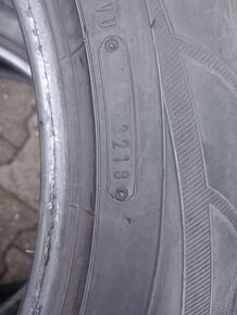 Pneumatiky zimné 2ks - FALKEN 225/50/R19 - 2