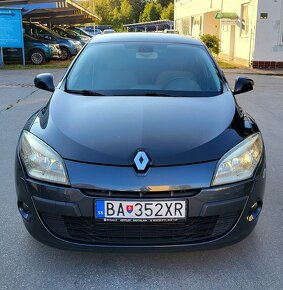 Renault Megane hatchback 2009 diesel - 2