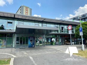 Prenájom - Obch. priestor s výkladom 65m2 - Nitra, Centrum - 2