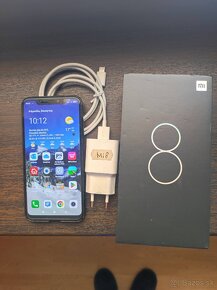 Predám používaný mobil Xiaomi 8 mi - 2