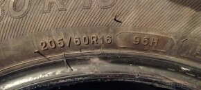 Predám 4 celoročné pneumatiky 205/60 R16 96H Michelin - 2