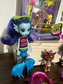 Monster high family - 2