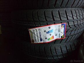 225/45 R19 Minerva Frostrack UHP 96V XL MFS M+S - 2