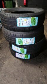 Letné pneumatiky:215/ 65 R15 - 2