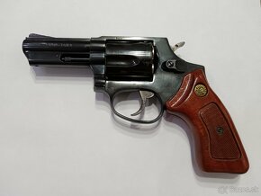 Predám revolver Taurus M 85, 357 mag. - 2