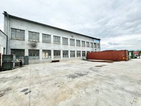 Prenájom betónová parkovacia plocha 800 m2, priemyselná zóna - 2