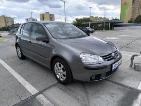 Volkswagen golf 5 1.6 - 2