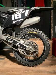 DUNLOP MAXXIS PIRELLI nálepky na pneu - 2