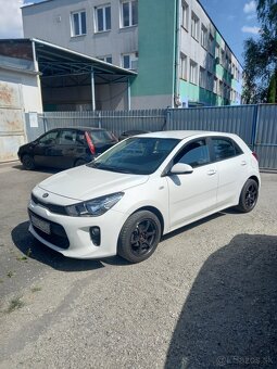 Kia rio. - 2