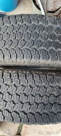 Goodyear Wrangler 255 70 R15 - 2