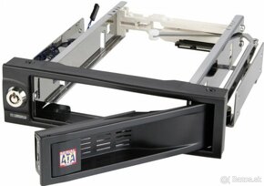 Rack ICY BOX do 5,25" šachty PC skrine - 2