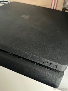 Playstation 4 - 2