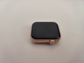 apple watch SE 2 40mm Gold - 2