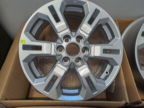 Nové Originál alu kola Nissan Navara r17 6x114,3 - 2