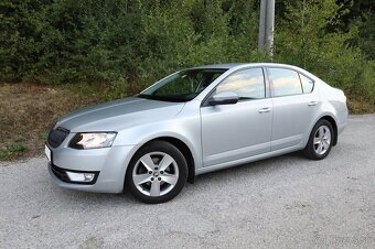 Škoda Octavia 1,4 TSI Šedá Metalíza - 2