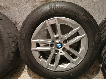 BMW 2 (U06) - originál 16" alu disky + letné pneu - 2