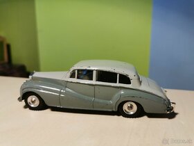 Dinky toys Rolls royce Silver Wraith - 2