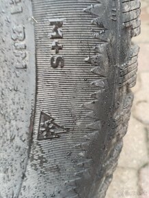 Zimné pneumatiky 215/65 r16 - 2