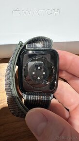 APPLE WATCH 7 45mm zelené - 2