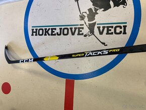 UPLNE NOVA PROFI HOKEJKA CCM SUPER TACKS PRO - PRO STOCK - 2