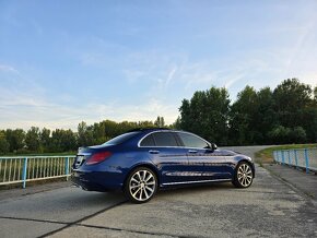 Mercedes-Benz C trieda Sedan 400 4matic A/T Full Výbava - 2