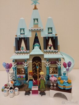 LEGO Disney Princess 41068 Oslava na zámku Arendelle - 2