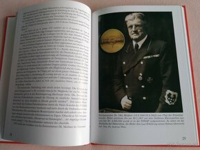 Kniha Golden Parteiabzeichen 1933-1945 K.P.Patzwall - 2