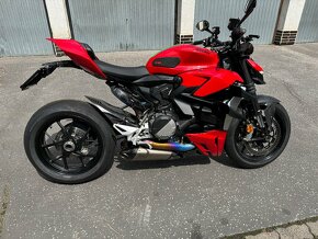 Ducati Streetfigter V2 - 2