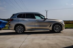 BMW X5 xDrive40i A/T - 2