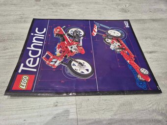 LEGO Technic 8422 Circuit Shock Racer - 2