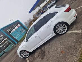 Audi a4 b9 2.0tdi 140kw - 2