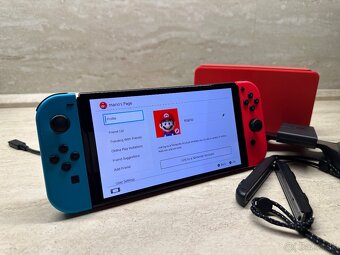 Nintendo Switch OLED Mario Red Edition - 2