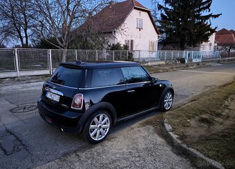 Mini Cooper D 1.6 - 2