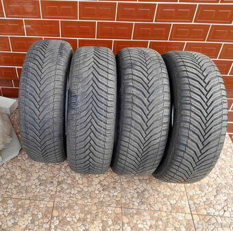 Predam pneumatiky Michelin - 205/55 R16 celorocne - 2