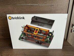 Lego Bricklink 910033 - Staré vlakové depo - 2