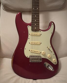 Fender Limited Edition Road Worn 60s Stratocaster, Faded CAR - 2