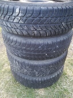 Predám pneumatiky 165/70 R 14 s diskami - 2