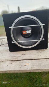 Predavam subhofer JBL 1000W - 2