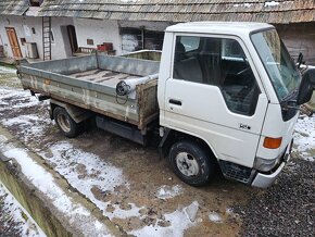 Toyota Dyna 3-stranný sklapač do 3.5 t - 2