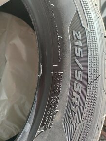 Hankook 215/55 R17 - 2