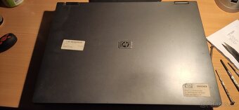 HP Compaq 6715s - 2