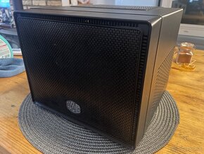 Do obývačky Mini atx coolermaster i5 ssd - 2