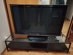 46" Panasonic VIERA TX-P46G10E + stolík pod TV - 2