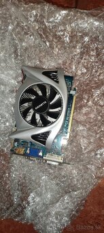 Gigabyte AMD HD 1GB + kláves - 2