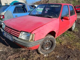 Peugeot 205 - 2