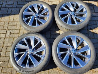 20" Letní Škoda VEGA Original Enyaq Elroq iV60 235/50/20 7m - 2