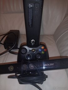 Predám Xbox 360 - 2